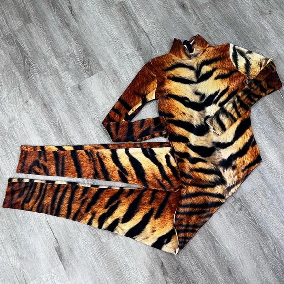 Velvet Tiger Bodysuit - Picture 8 of 12